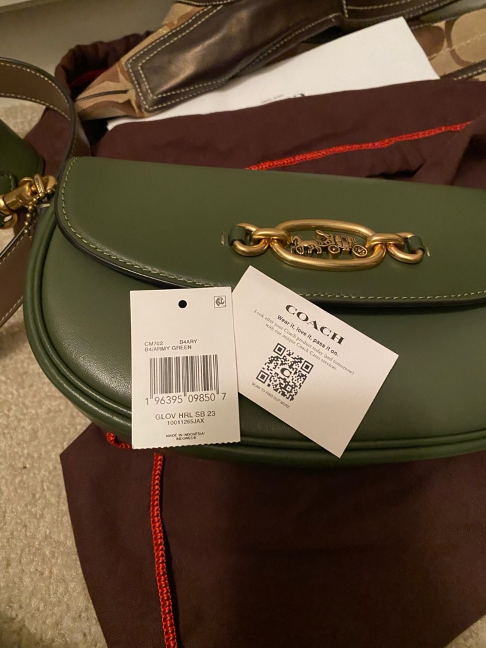 Coach Army Green Leather Shoulder Bag with Gold-Tone Chain Accent